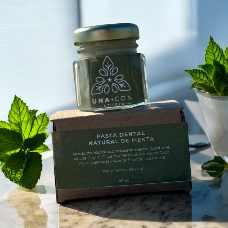 Imagen ilustrativa de Pasta dental natural de Menta 40 cc