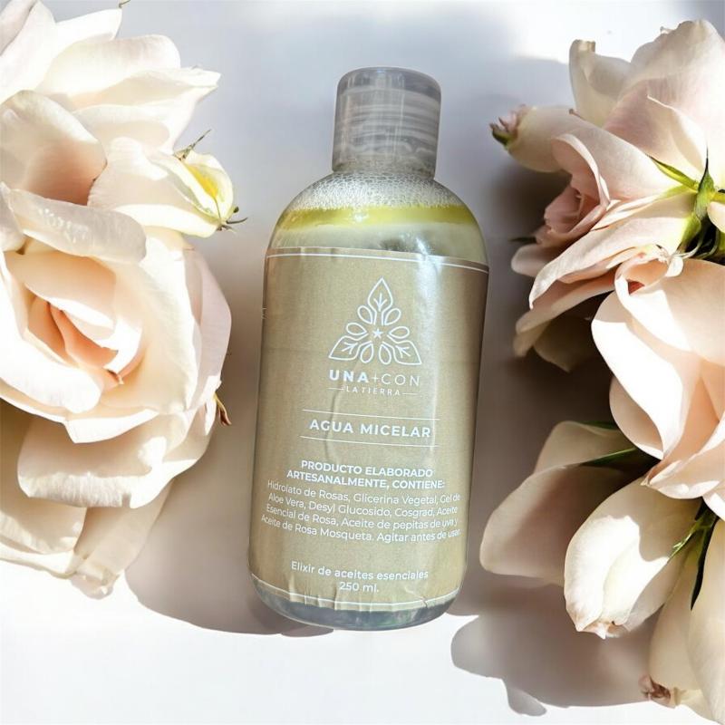 Imagen ilustrativa de Agua Micelar de Rosas